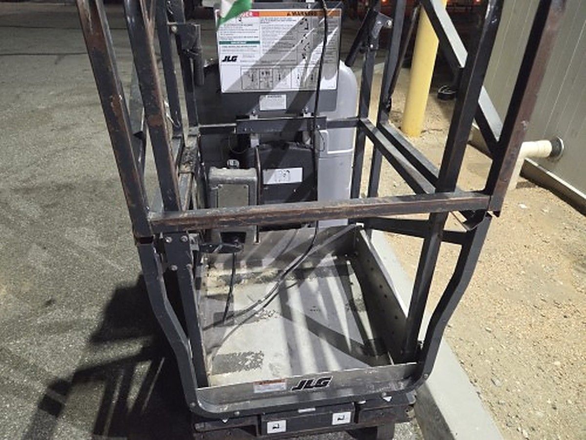 JLG 20MVL photo 3