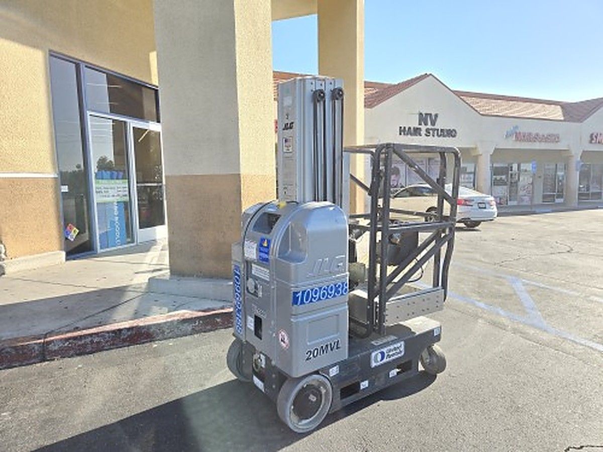 JLG 20MVL photo 4