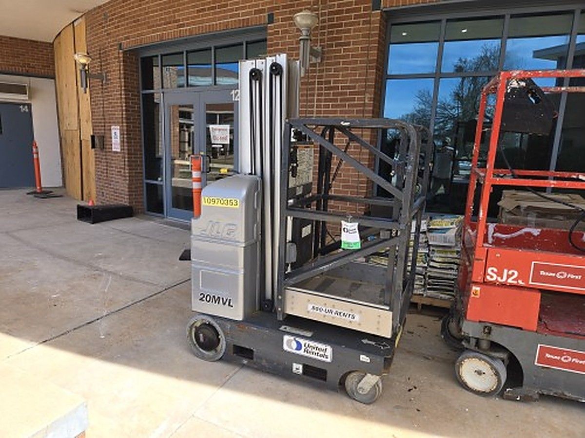 JLG 20MVL photo 9