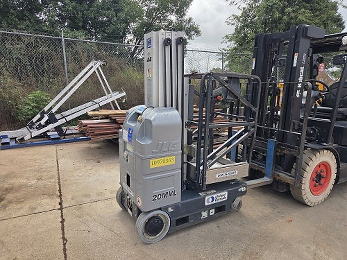 JLG 20MVL photo 7