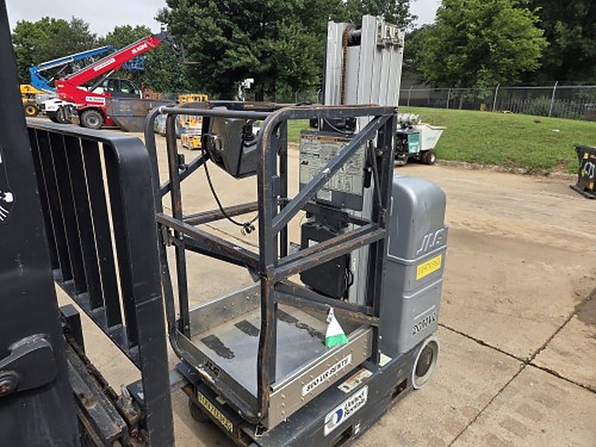 JLG 20MVL photo 9