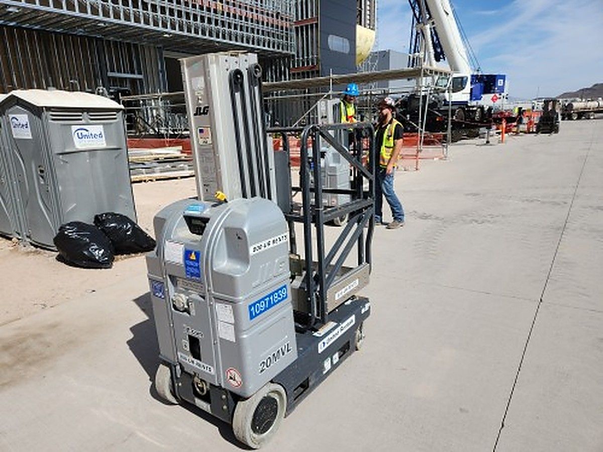 JLG 20MVL photo 3