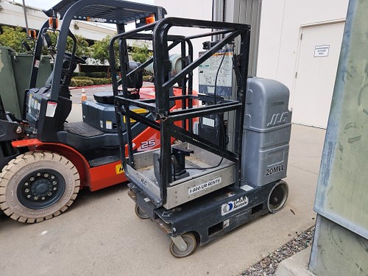 JLG 20MVL photo 8