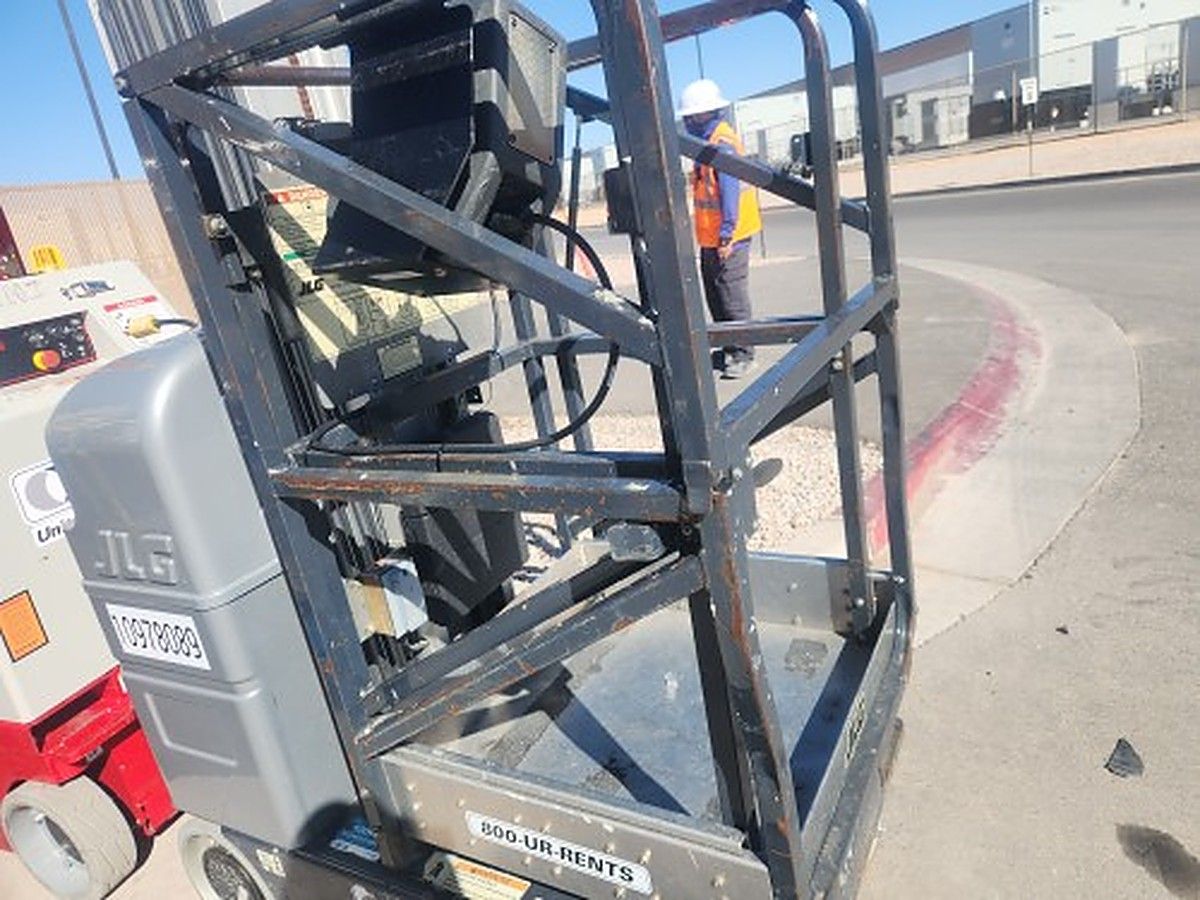 JLG 20MVL photo 3