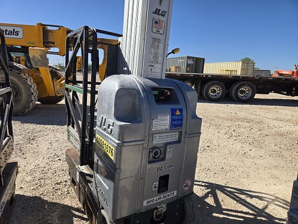 JLG 20MVL photo 3