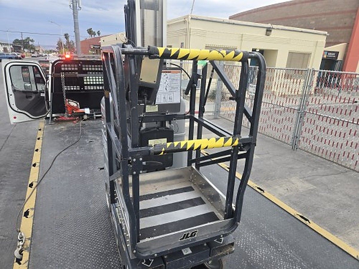 JLG 20MVL photo 2