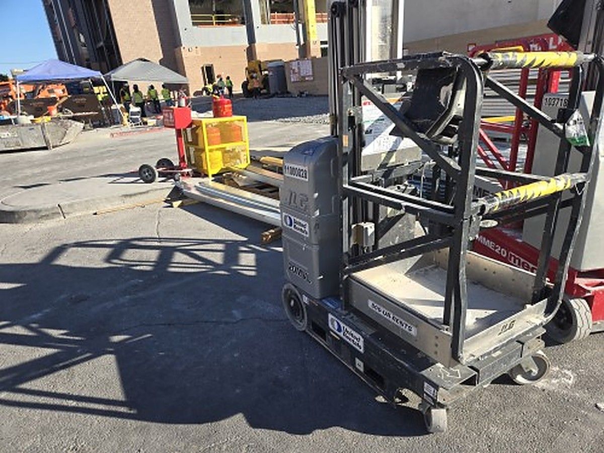 JLG 20MVL photo 12