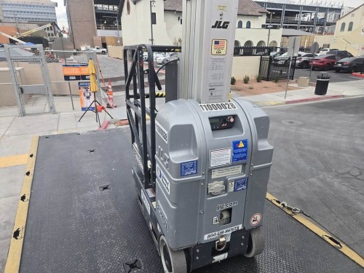 JLG 20MVL photo 6