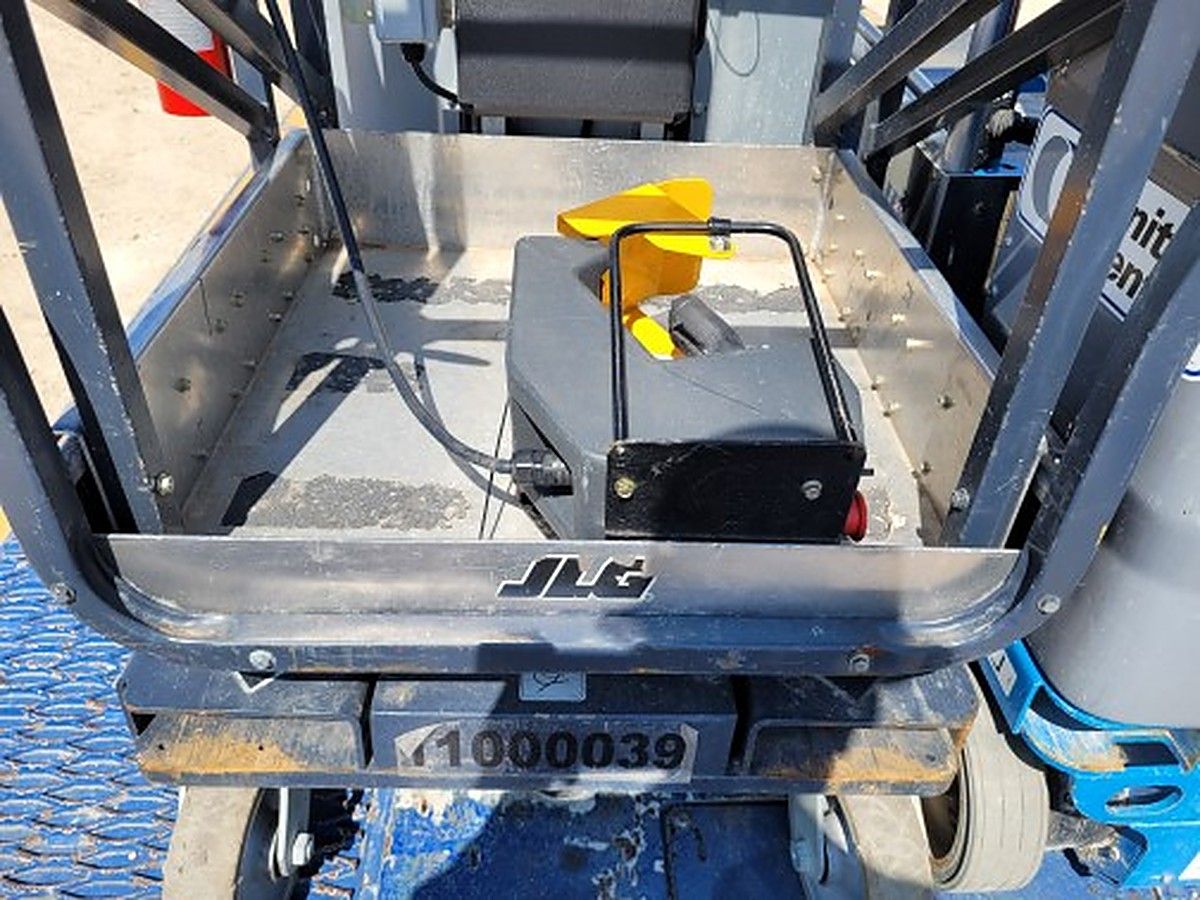 JLG 20MVL photo 2