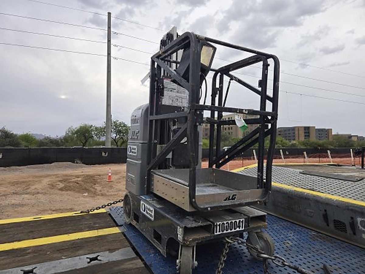 JLG 20MVL photo 2