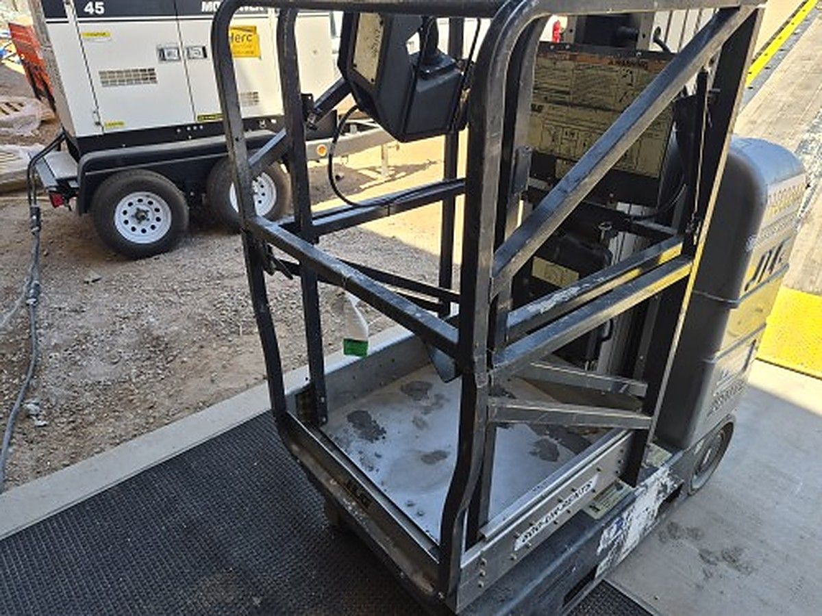 JLG 20MVL photo 3