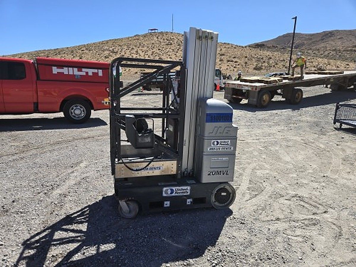 JLG 20MVL photo 2