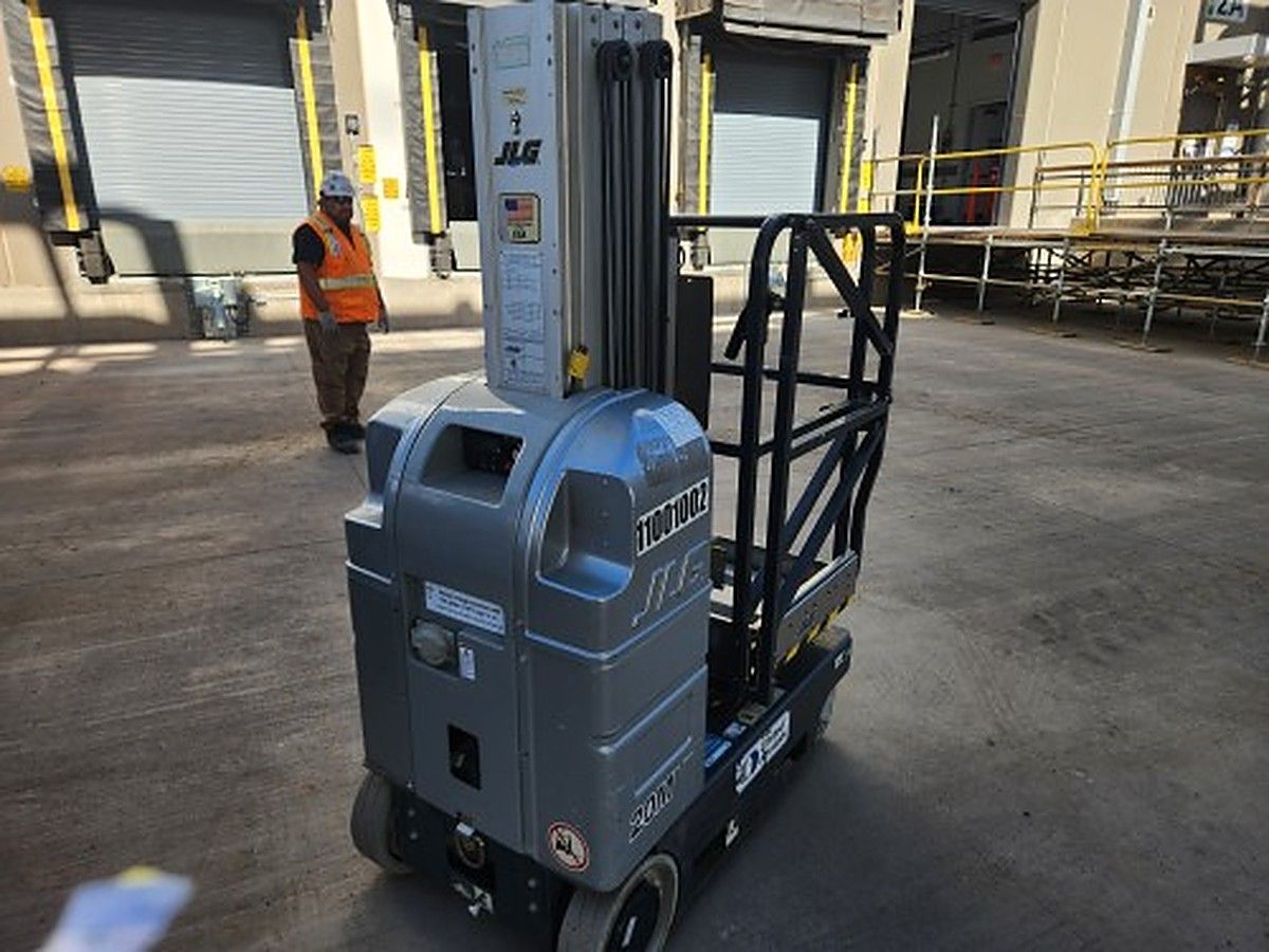 JLG 20MVL photo 3