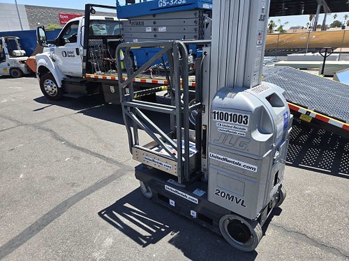 JLG 20MVL photo 3