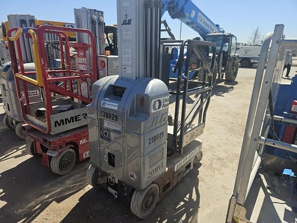 JLG 20MVL photo 2