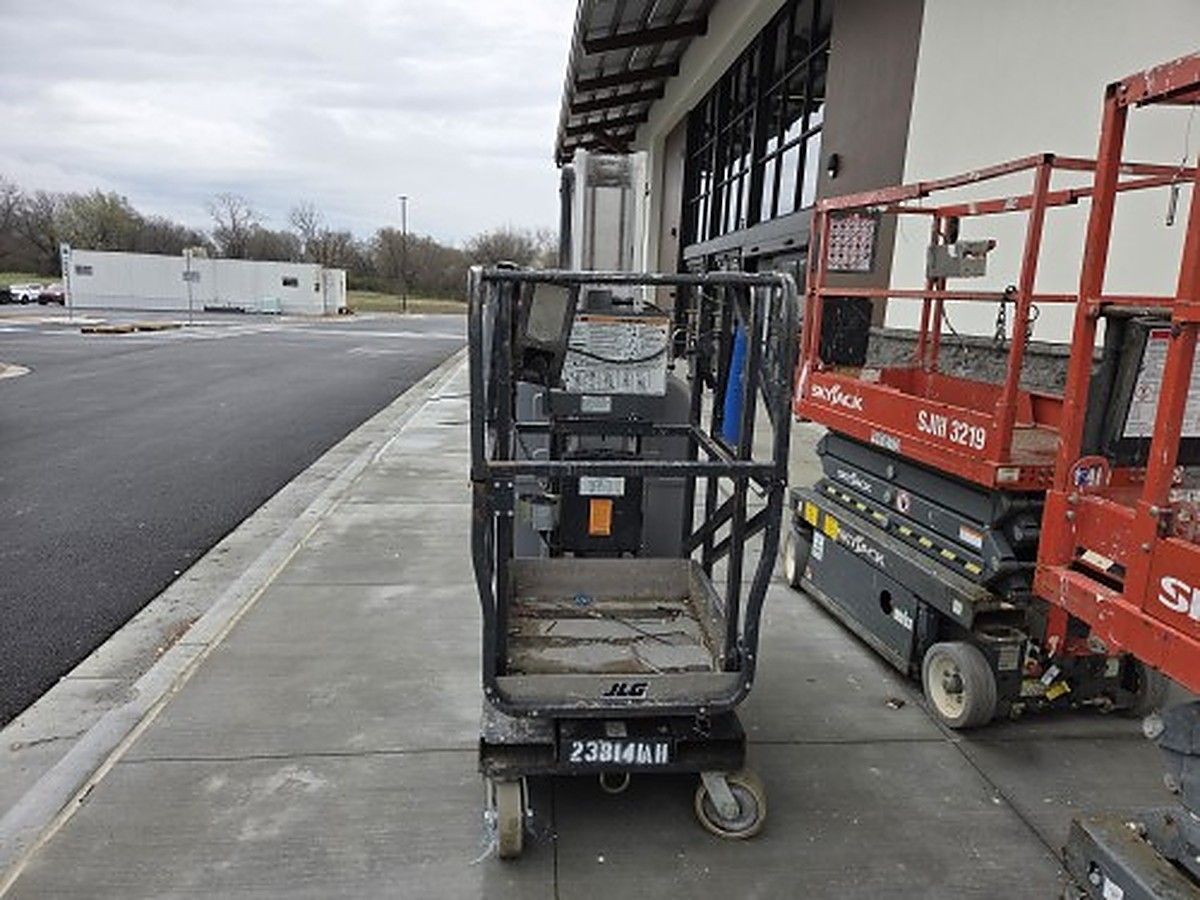 JLG 20MVL photo 4