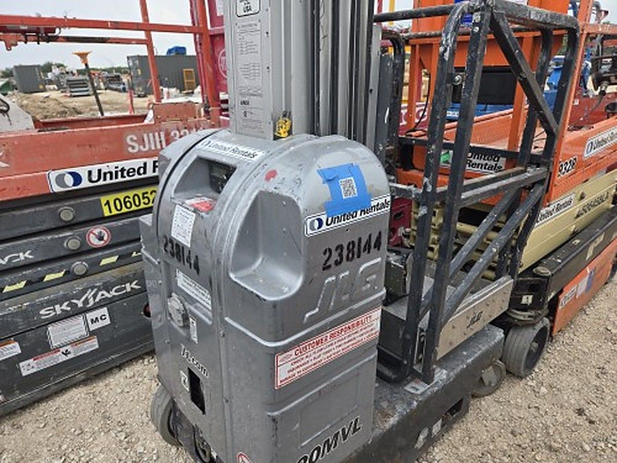 JLG 20MVL photo 9