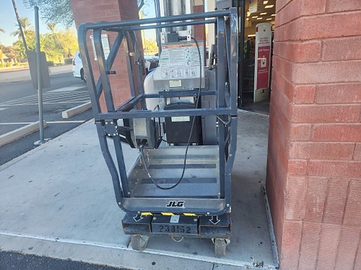 JLG 20MVL photo 3