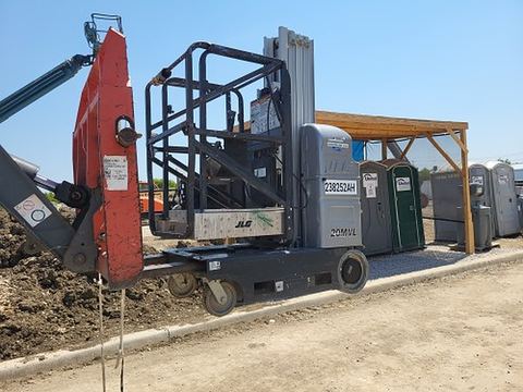 2019 JLG 20MVL Vertical Lift 18-20' Elec Self Propelled