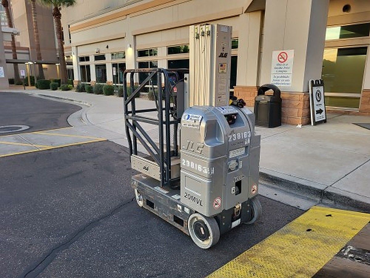 JLG 20MVL photo 8