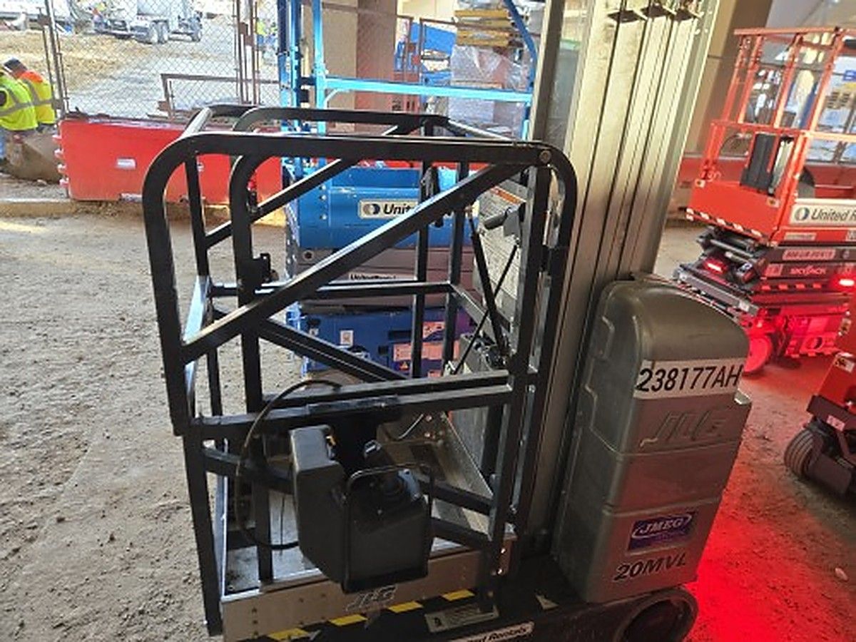 JLG 20MVL photo 4