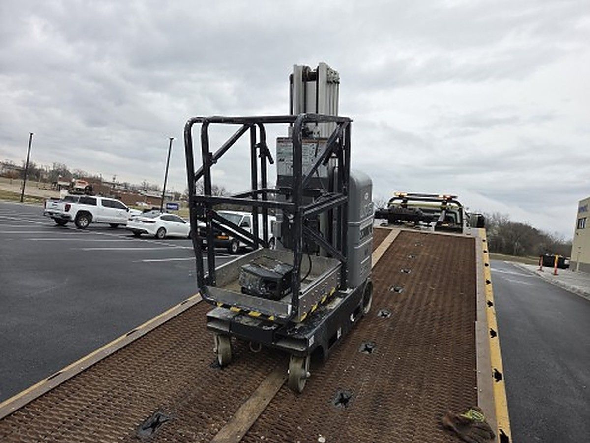 JLG 20MVL photo 2