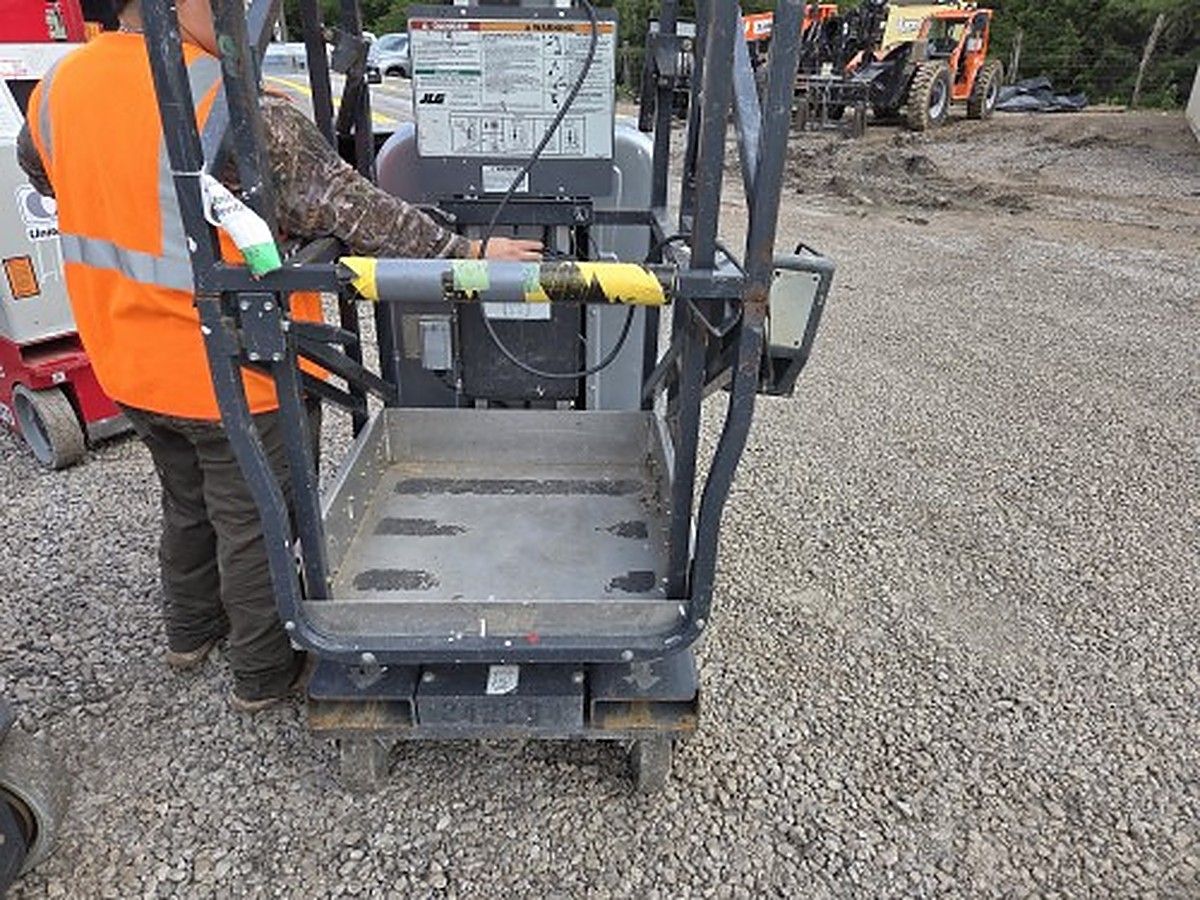 JLG 20MVL photo 5