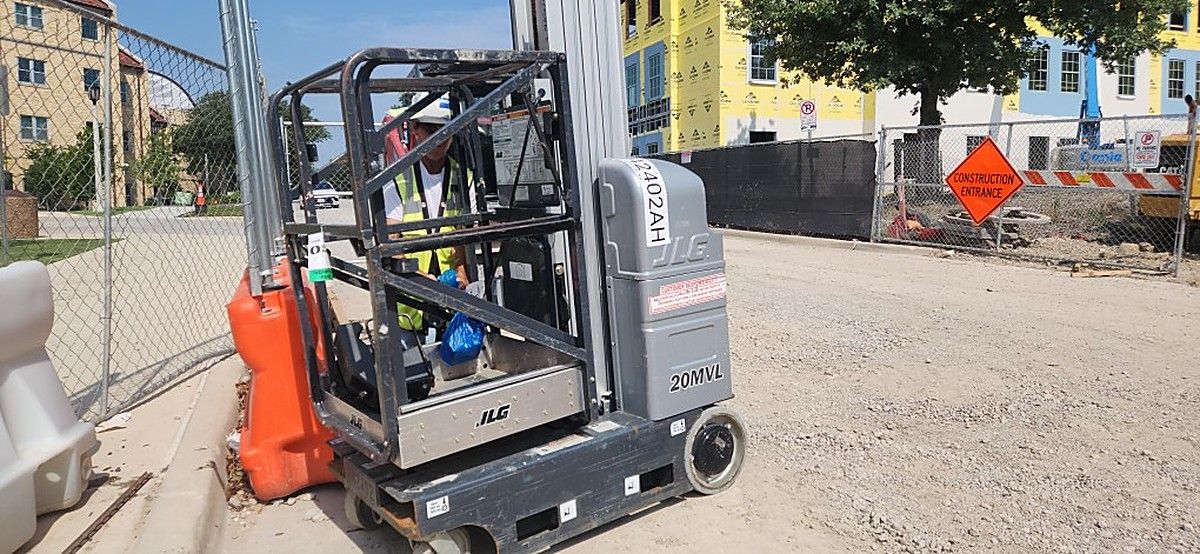 JLG 20MVL photo 3