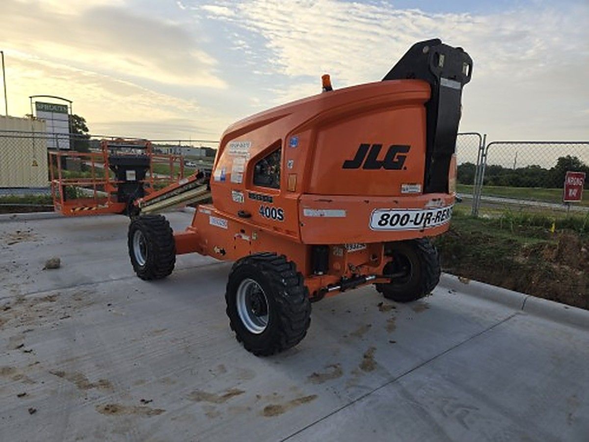 JLG 400S photo 2