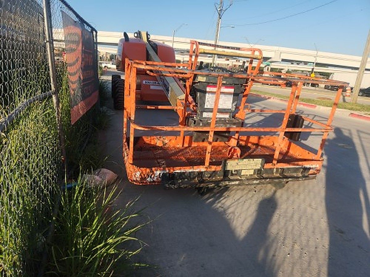 JLG 400S photo 3