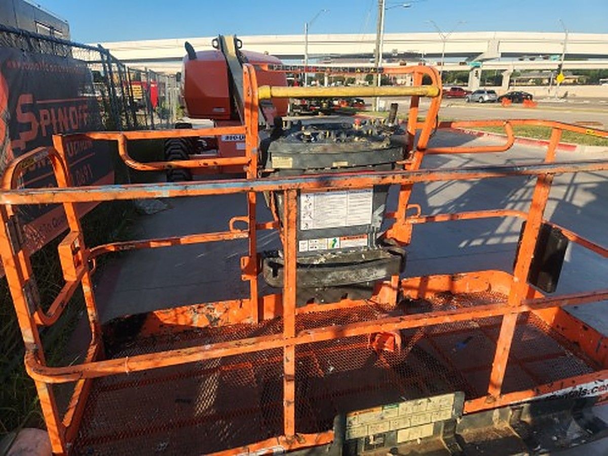 JLG 400S photo 4