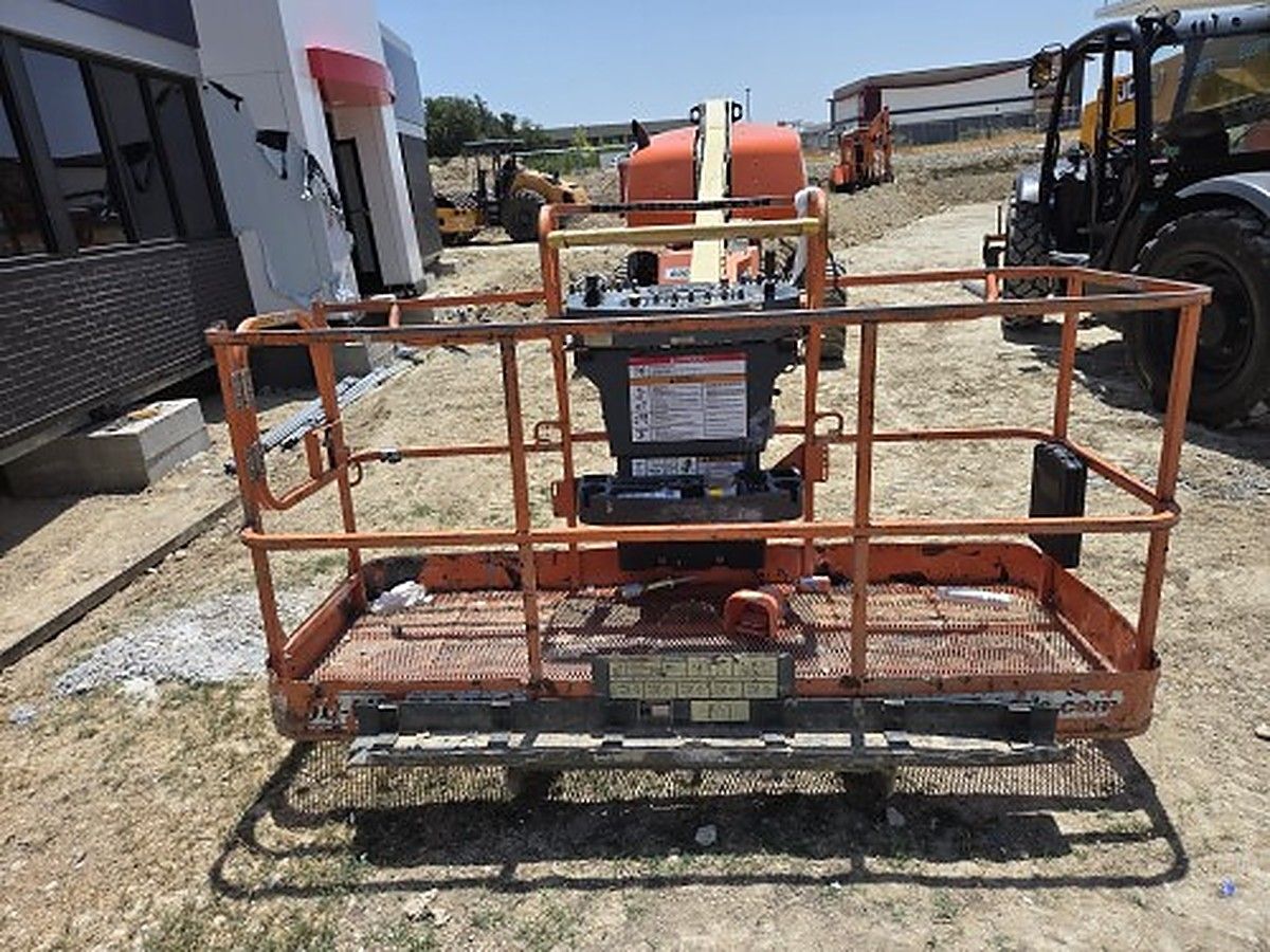 JLG 400S photo 8