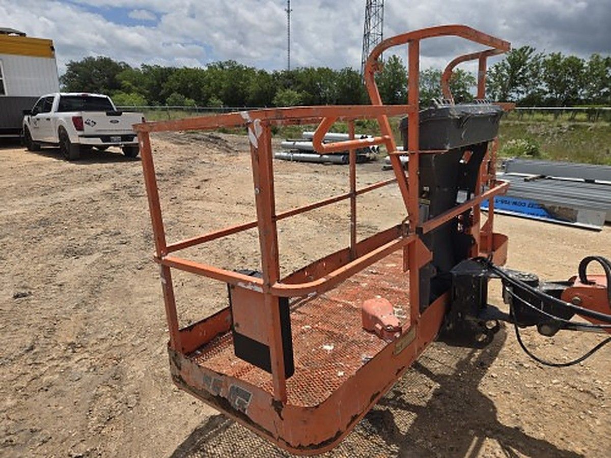 JLG 400S photo 5