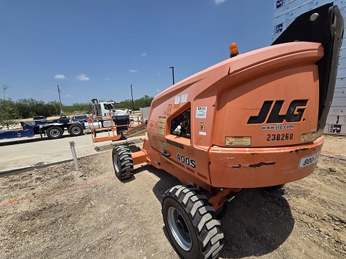 JLG 400S photo 5