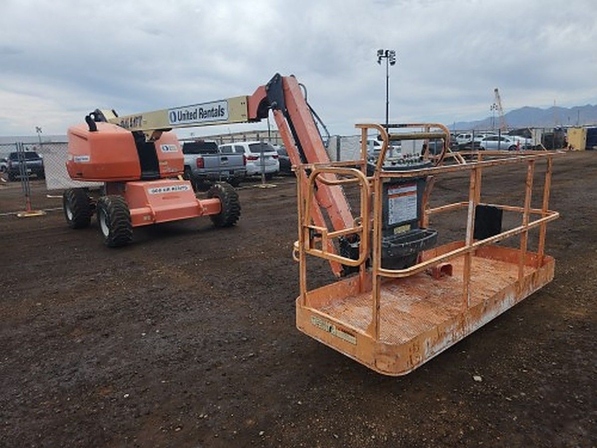 JLG 460SJ photo 2