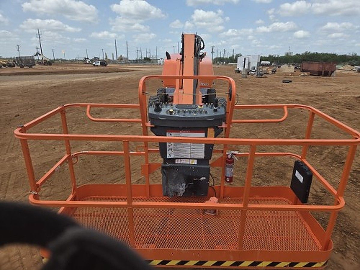 JLG 460SJ photo 4