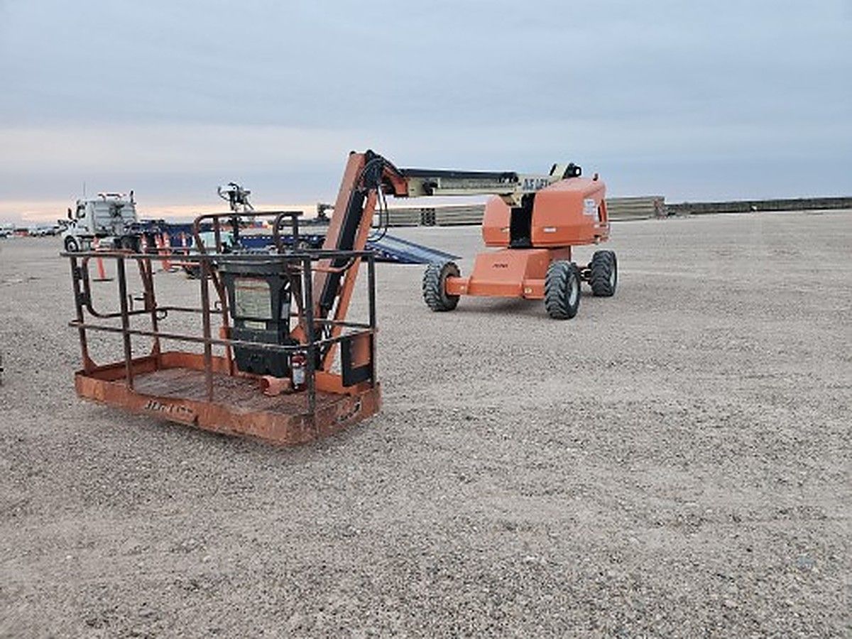 JLG 460SJ photo 2