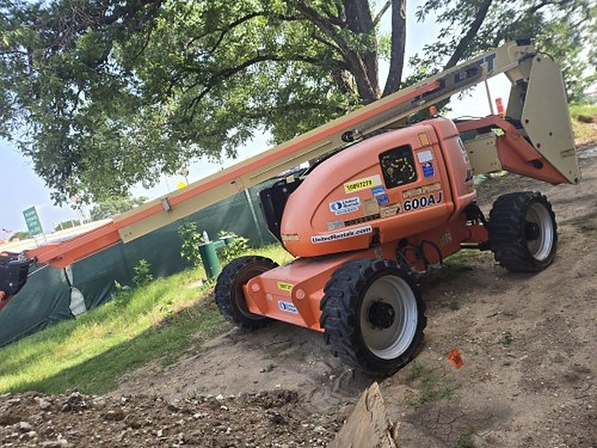 JLG 600AJ photo 6