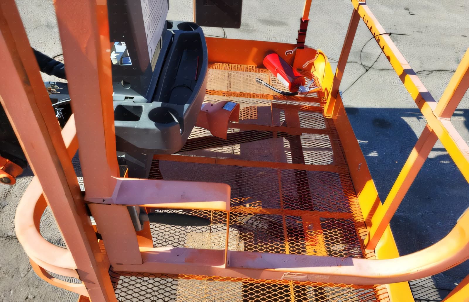 2019 JLG 600AJN BOOM 60-64' NARROW ARTICULATING