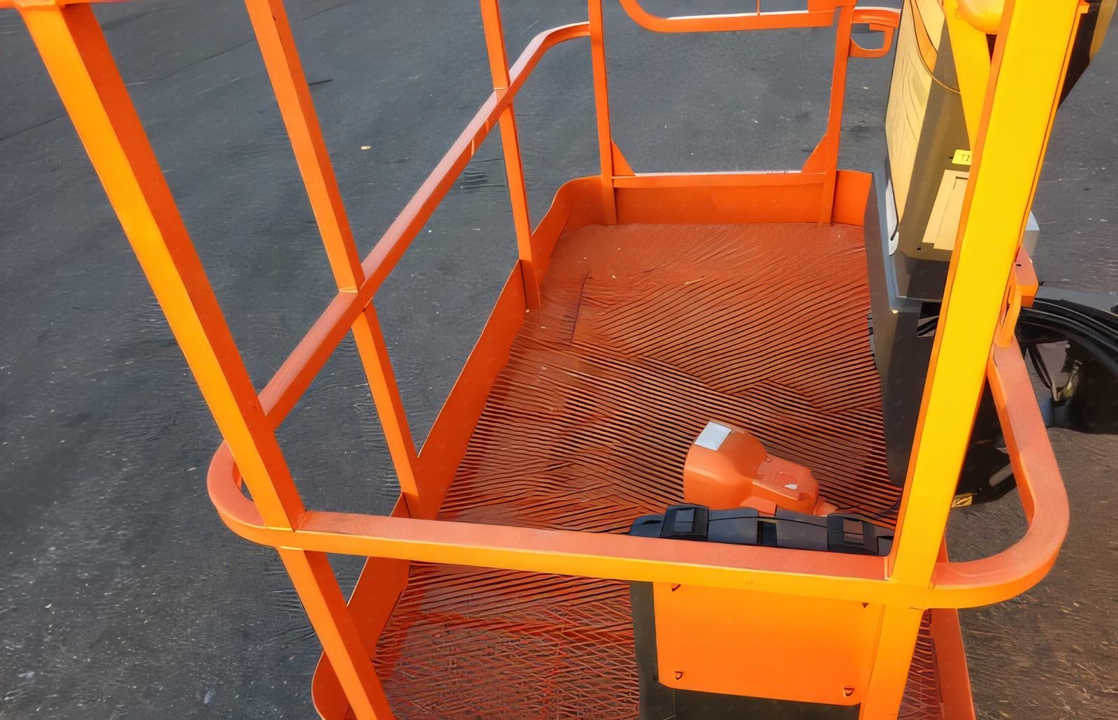 2019 JLG 600AJN BOOM 60-64' NARROW ARTICULATING