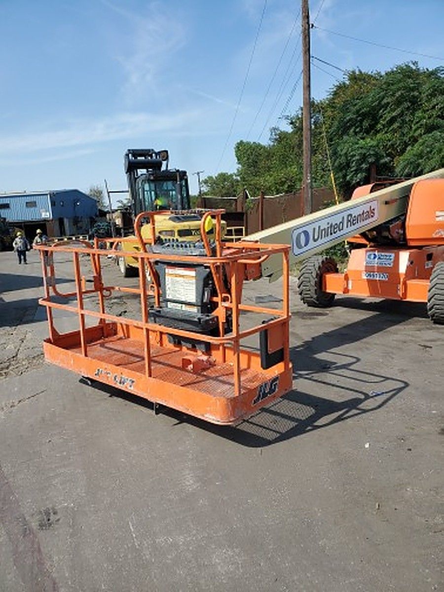 JLG 600S photo 8