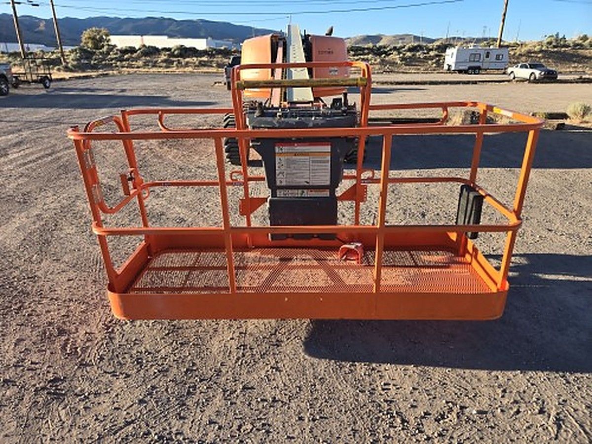 JLG 600S photo 6