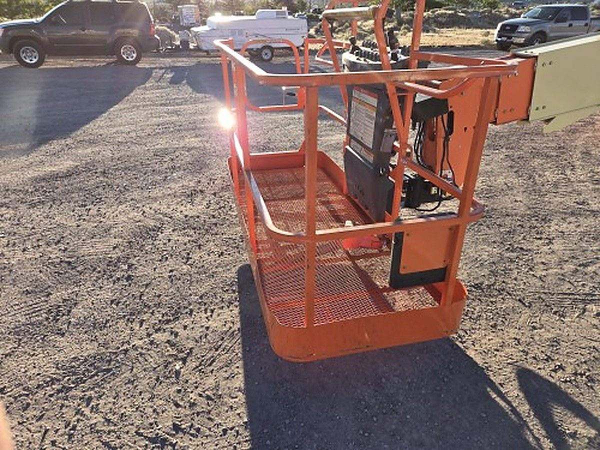 JLG 600S photo 8