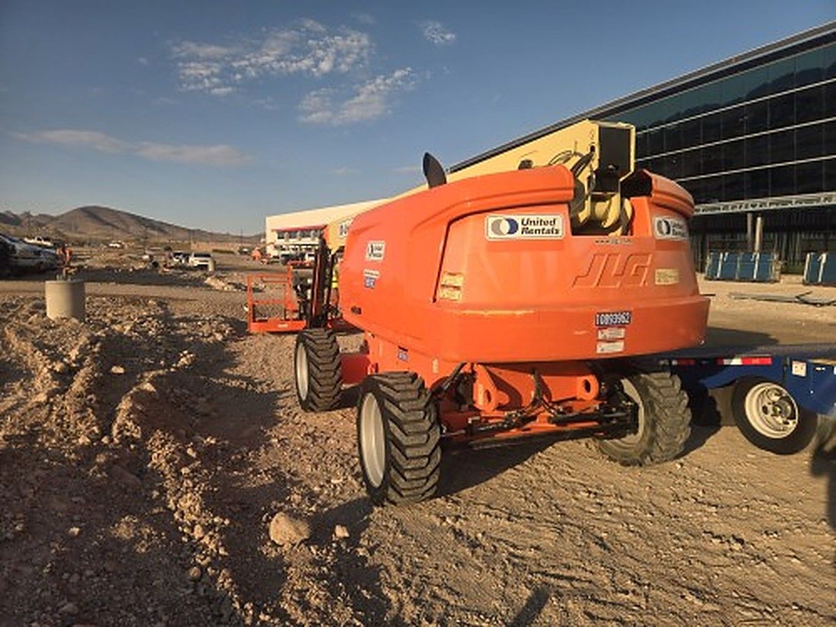 JLG 660SJ photo 5