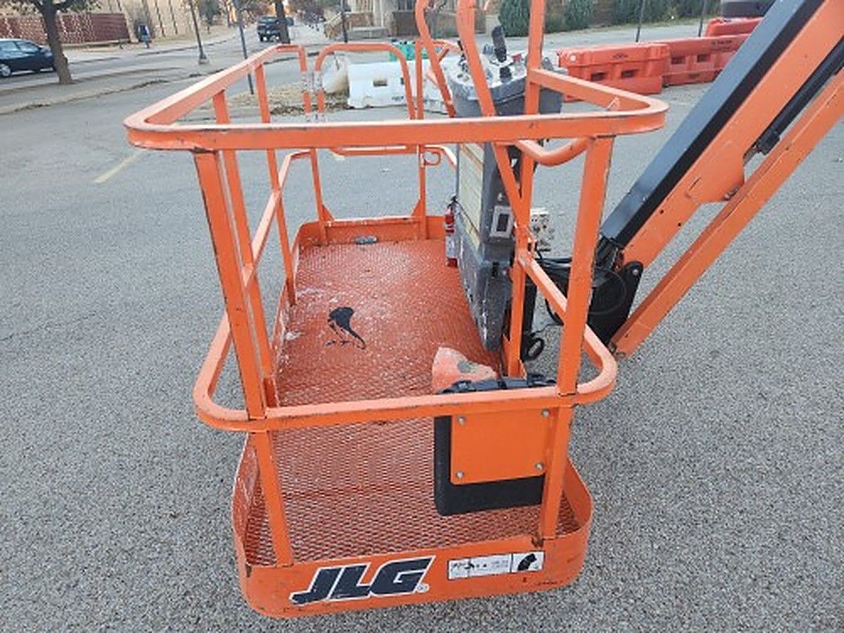 JLG 660SJ photo 9
