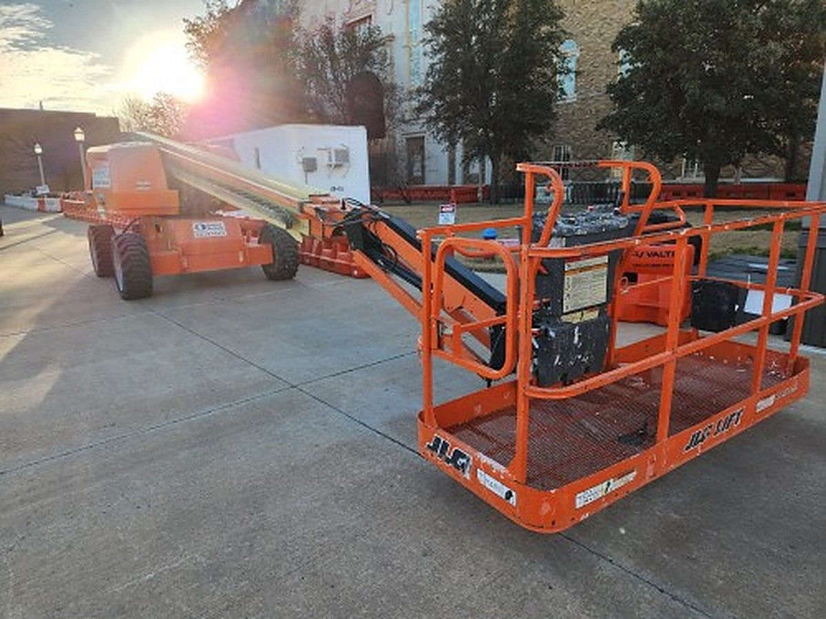 JLG 660SJ photo 10