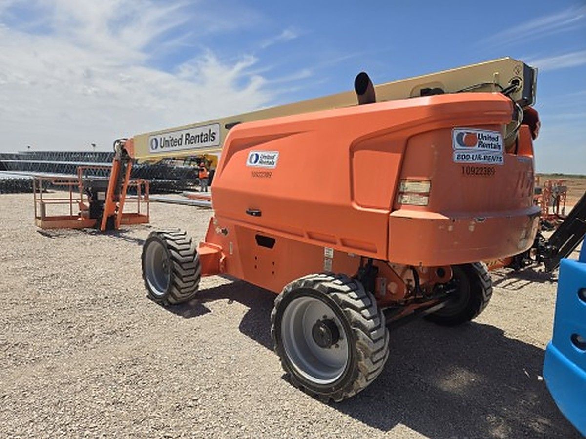 JLG 660SJ photo 2