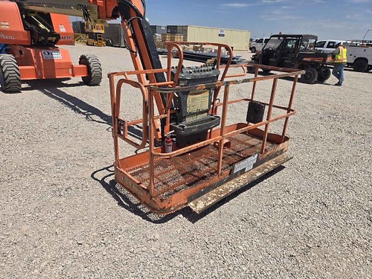 JLG 660SJ photo 5