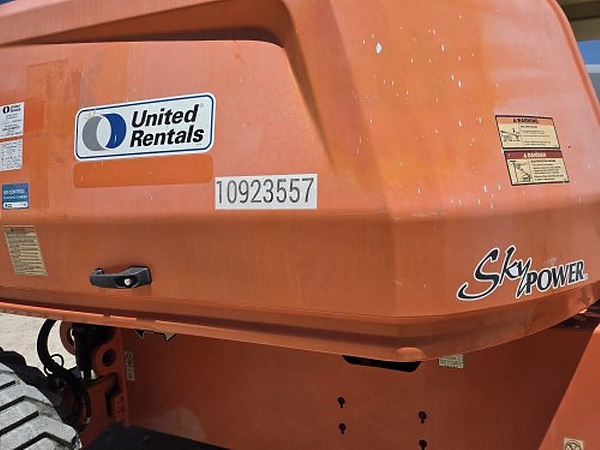 JLG 660SJ photo 2