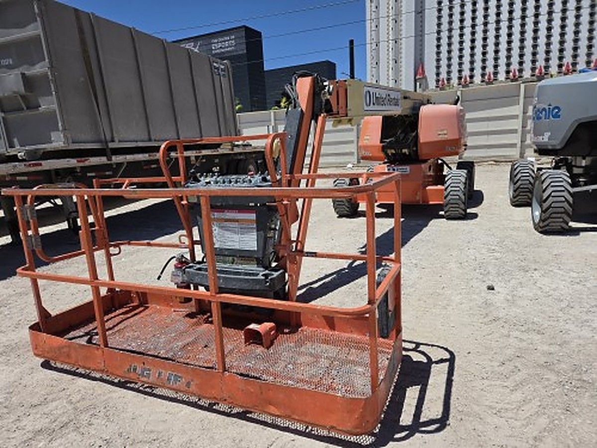 JLG 660SJ photo 5